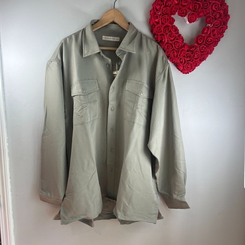 Bungalow Men's Cargo Safari Collar Buttons Down Shirt X-Large in Dark Sand